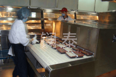 加热盒饭.jpg